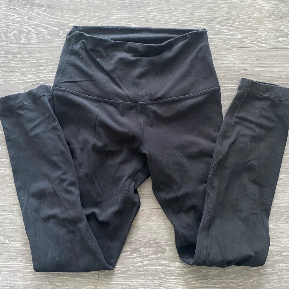 Lululemon black size 4 25inch align leggings